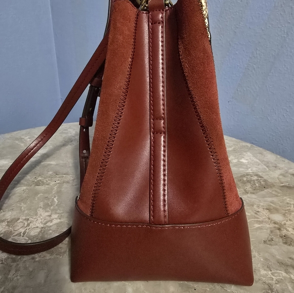Michael Kors Mercer Patchwork Suede Leather Burgundy Bucket Bag Crossbody NWOT - Picture 6 of 12
